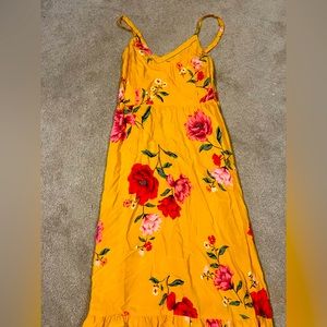 Old navy dress. Good quality and no stains